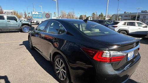 2018 Lexus ES 300h Base