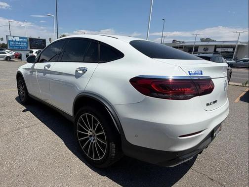 Off white 2023 Mercedes-Benz GLC 300 4MATIC Coupe