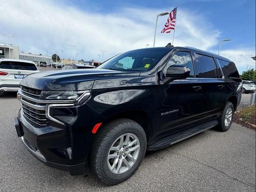 Black 2024 Chevrolet Suburban LT