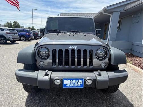 Granite Crystal Metallic Clearcoat 2017 Jeep Wrangler Unlimited Sport
