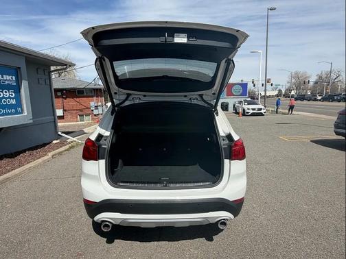 Alpine White 2021 BMW X1 xDrive28i