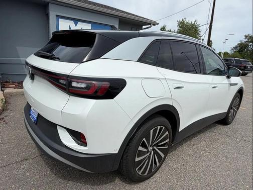 White 2023 Volkswagen ID.4 AWD Pro S Plus