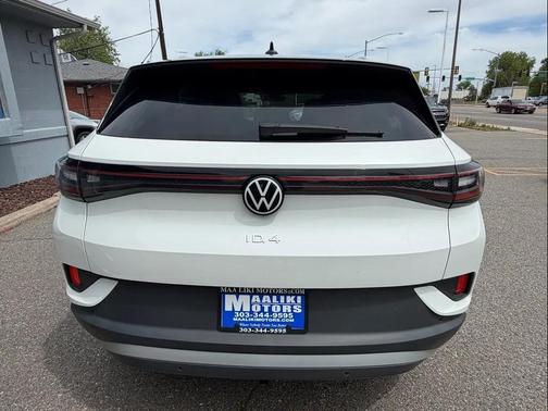 White 2023 Volkswagen ID.4 AWD Pro S Plus