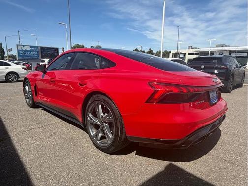 Tango Red Metallic 2024 Audi e-tron GT Premium Plus quattro