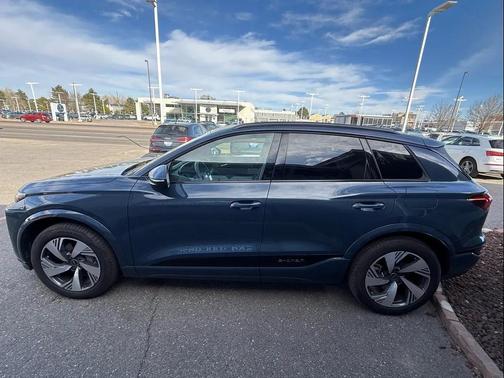 2025 Audi Q6 e-tron Premium Plus quattro