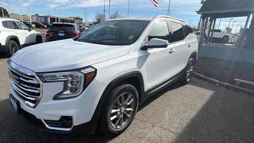 2024 GMC Terrain SLT