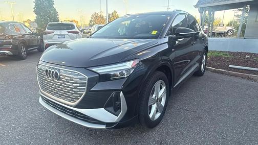 2024 Audi Q4 e-tron Premium Plus 55 quattro