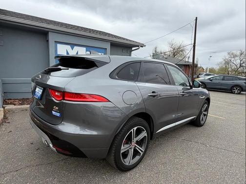 2019 Jaguar F-PACE S