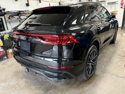 Mythos Black Metallic 2023 Audi Q8 55 Prestige