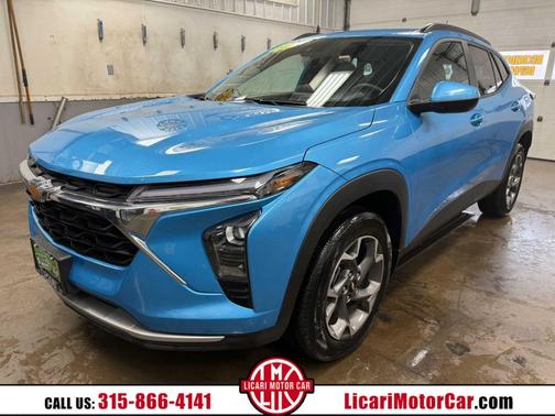 2025 Chevrolet Trax LT