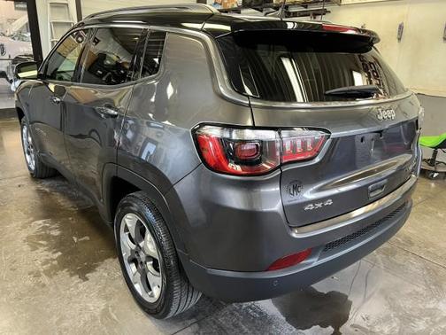 Granite Crystal Metallic Clearcoat 2021 Jeep Compass Limited