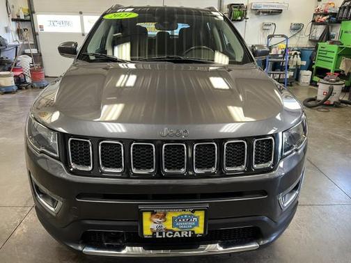 Granite Crystal Metallic Clearcoat 2021 Jeep Compass Limited