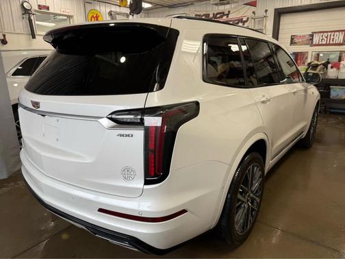 2023 Cadillac XT6 Sport AWD