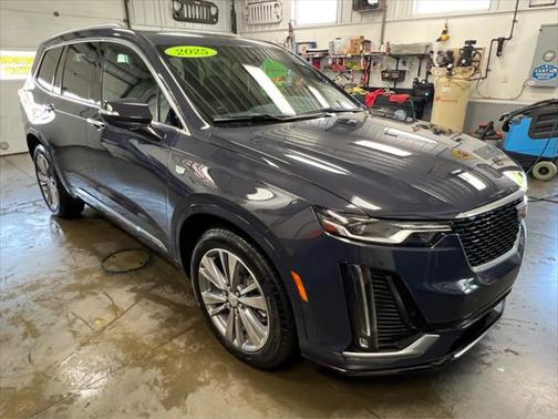 2025 Cadillac XT6 Premium Luxury AWD