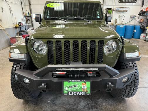 2022 Jeep Gladiator Sport S