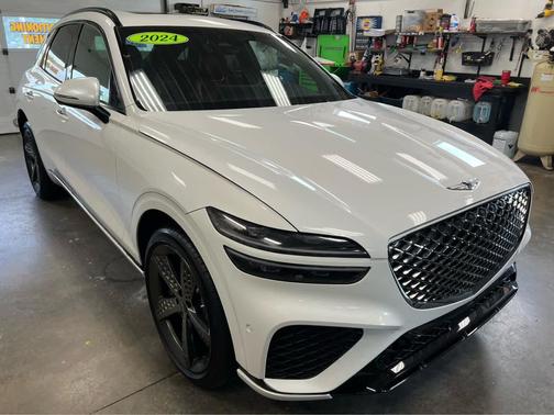 2024 Genesis GV70 3.5T AWD Sport