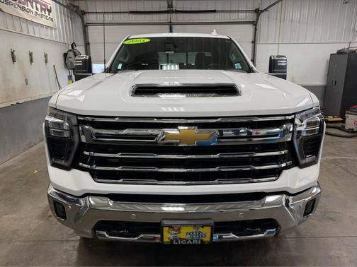2025 Chevrolet Silverado 3500 LTZ