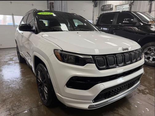 Bright White Clearcoat 2022 Jeep Compass High Altitude