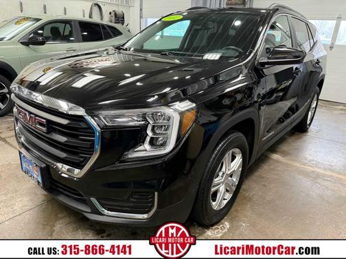 2022 GMC Terrain SLE