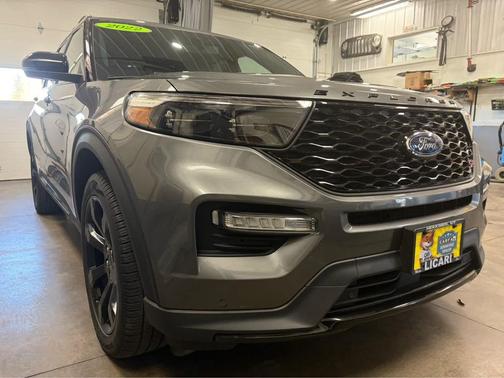 Carbonized Gray Metallic 2022 Ford Explorer ST