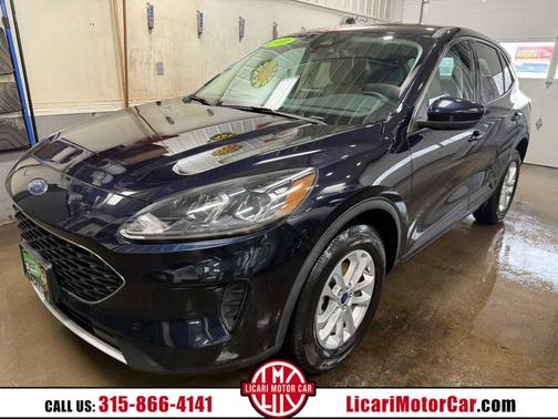 Antimatter Blue Metallic 2021 Ford Escape SE
