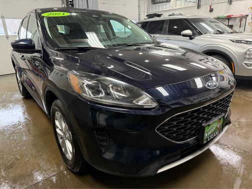 Antimatter Blue Metallic 2021 Ford Escape SE