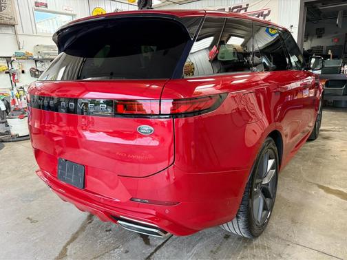 2023 Land Rover Range Rover Sport SE