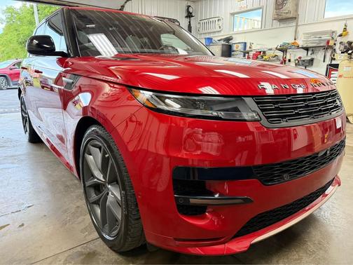 2023 Land Rover Range Rover Sport SE