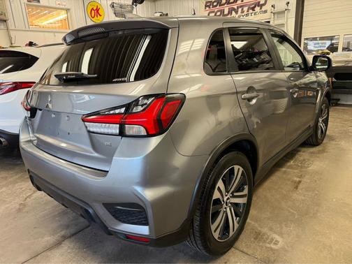2020 Mitsubishi Outlander Sport SE