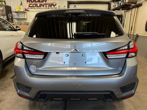 2020 Mitsubishi Outlander Sport SE
