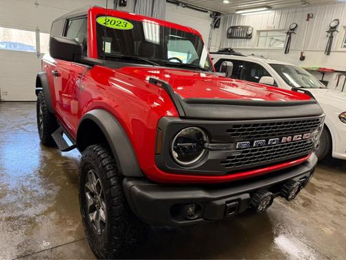 Race Red 2023 Ford Bronco Badlands