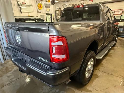 Granite Crystal Metallic Clearcoat 2024 RAM 2500 Laramie Crew Cab 4x4 6'4' Box