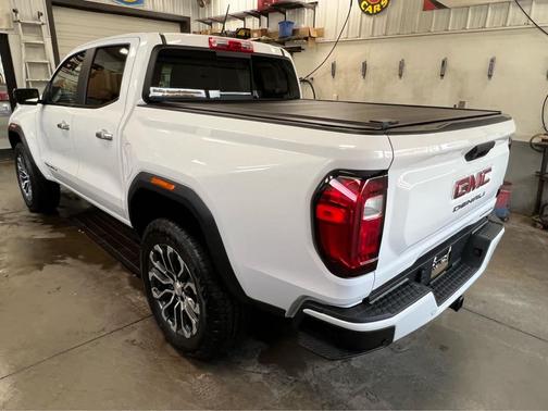 2024 GMC Canyon Denali