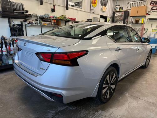 Brilliant Silver Metallic 2020 Nissan Altima 2.5 SL