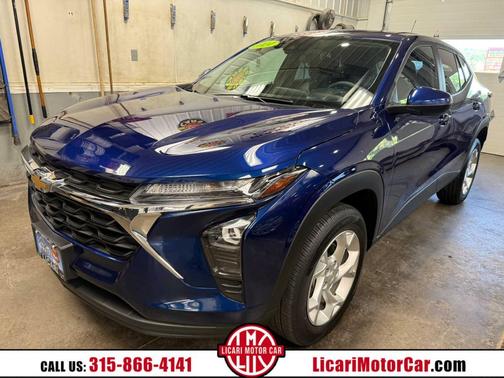 Blue Glow Metallic 2024 Chevrolet Trax LS
