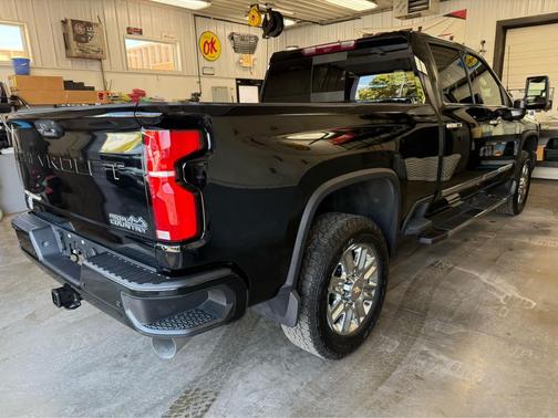 2024 Chevrolet Silverado 2500 High Country