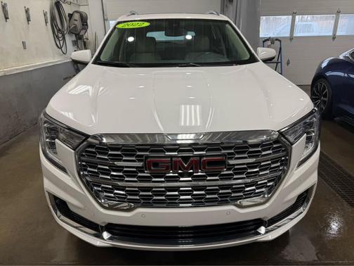 2022 GMC Terrain Denali