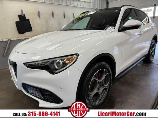 2018 Alfa Romeo Stelvio Sport