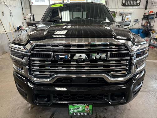 2025 RAM 2500 Limited Crew Cab 4x4 6'4' Box