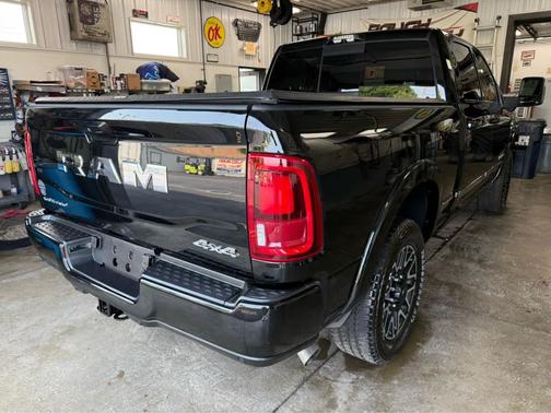 2025 RAM 2500 Limited Crew Cab 4x4 6'4' Box