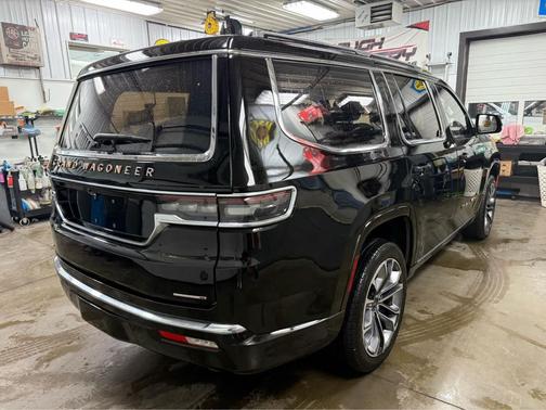 2022 Jeep Grand Wagoneer Series III 4x4