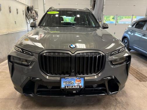 Dravit Grey Metallic 2024 BMW X7 xDrive40i