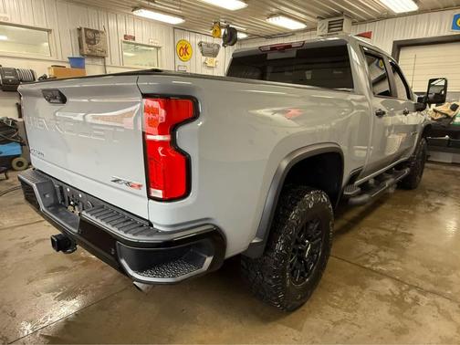 2025 Chevrolet Silverado 2500 4WD Crew Cab Standard Bed ZR2