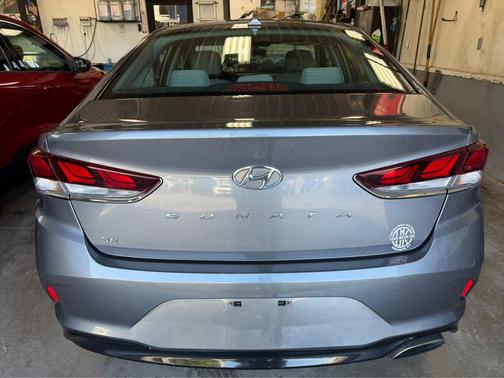 2018 Hyundai SONATA SE
