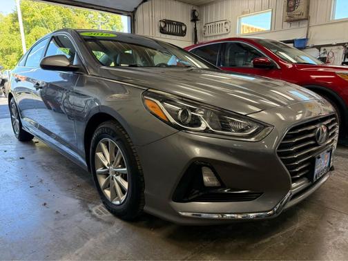 2018 Hyundai SONATA SE