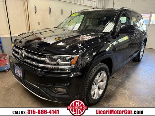 Deep Black Pearl 2019 Volkswagen Atlas 3.6L SE