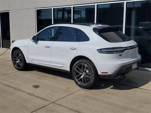 Carrara White Metallic 2026 Porsche Macan