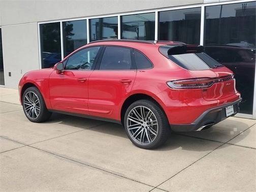 2025 Porsche Macan 
