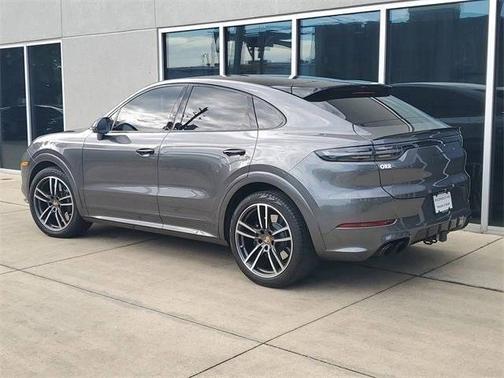 2023 Porsche Cayenne 