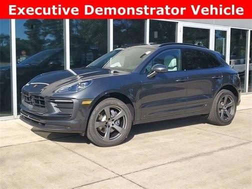 Volcano Grey Metallic 2026 Porsche Macan